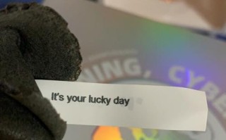 寻宝游戏纸条攻略（情侣之间增进感情的绝佳选择，）