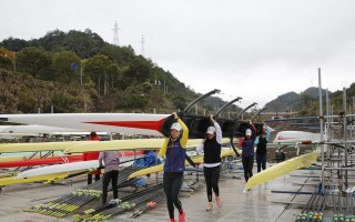 水上特技赛艇手游攻略（航行江河湖海，挑战极限快感，如何成为顶尖特技赛艇手？）