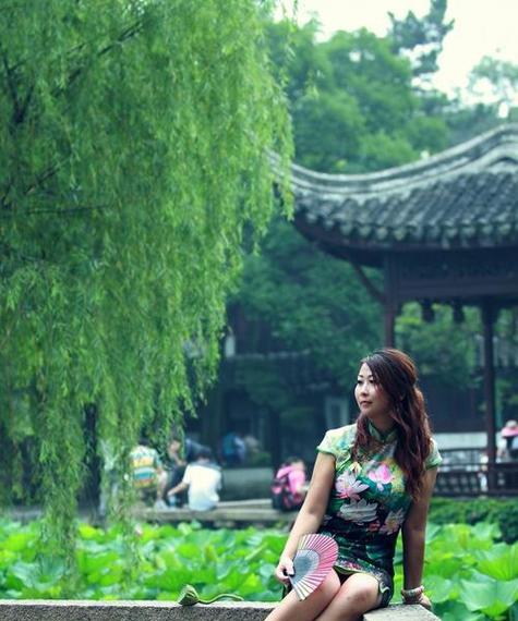 熟女别墅0.3攻略（暧昧、欲望、热辣的冒险之旅）-第1张图片-游趣乐园